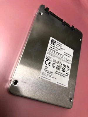 Lite-On Technology LCH-128V2S-11 128GB SATA 2.5" Solid State Drive V89JT - Image 1 of 3