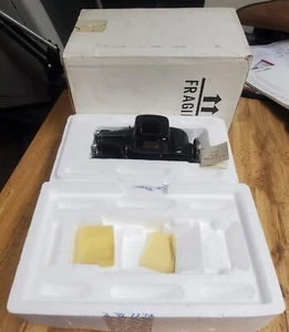 FRANKLIN MINT 1/24 FORD DEUCE COUPE 1932 - Picture 1 of 7