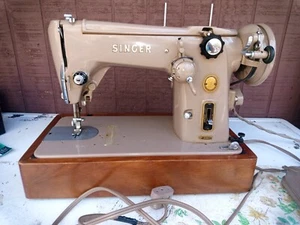 Vintage Singer 306K Sewing Machine - Picture 1 of 8
