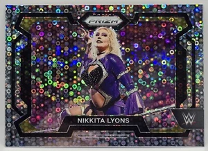 2024 Panini WWE Prizm Undercard Disco Prizm #45 NIKKITA LYONS - Picture 1 of 2
