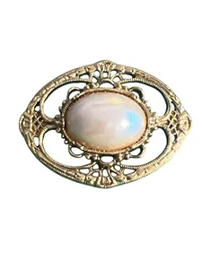 Vintage 90s 1928 Gold Tone Brooch Pin Faux Pearl Cabochon Openwork 1.5" Across - Picture 1 of 4