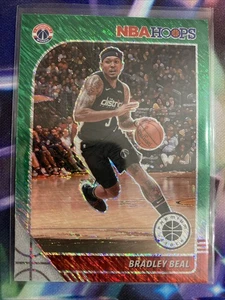 Bradley Beal #192 2019-20 Hoops Premium Stock Prizms Green Shimmer - Bild 1 von 2