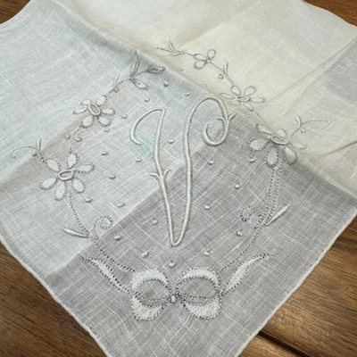 Pañuelo Floral Bordado Monograma V Pañuelo Floral Grande 13" Cuadrado Lino Foto 1 de 4