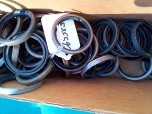 New Dayton Batco 02-304 Air Brake S-Cam Seal E1416A - Picture 1 of 1