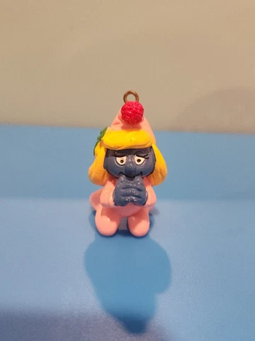 SMURFETTE PRAYING CHRISTMAS ORNAMENT 1982 PEYO SCHLEICH Made in PORTUGAL pink Cover