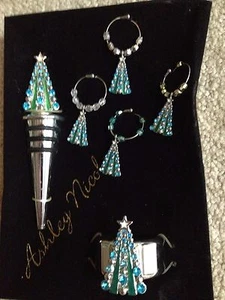 Tapón y conjunto de dijes navideños Wine Essentials - Imagen 1 de 5