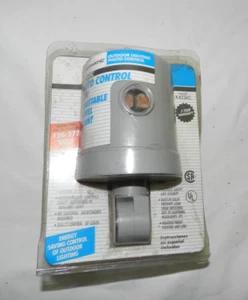 Intermatic Outdoor Lighting Photo Control w swivel mount K4236C - Picture 1 of 8