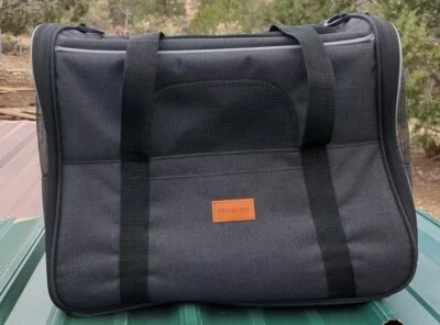 Soft-Sided Pet Carrier Cat Small Dog Travel Bag Black Up To 15 pounds - Image 1 of 4