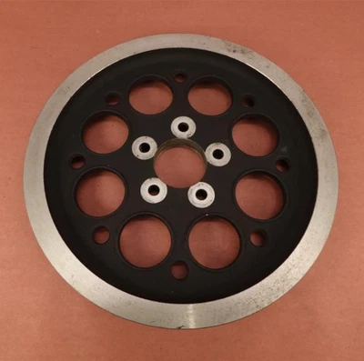 01-06 Harley Davidson Electra Glide FLHTCUI Polea Transmisión Trasera Piñón Foto 1 de 4