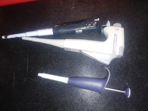 Marke Brandtech Transferpette 01-1 μL, Filaon P1000 Einkanalpipette - Bild 1 von 4