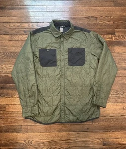 EUC Mountain Hardwear Hemdjacke Herren Large grün leicht gesteppt wattiert Druckknopf - Bild 1 von 14