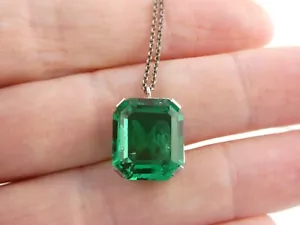 Vintage Sterling Silver Green Emerald Cut Glass Pendant Necklace 4.7g 16 Inches - Picture 1 of 16