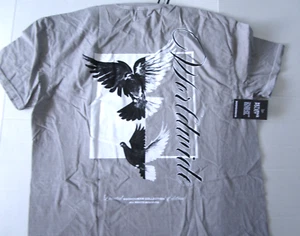 T-shirt grafica BooHoo Man Worldwide edizione limitata DOVE grigia taglia grande per adulti - Foto 1 di 11