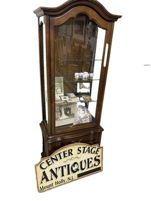 66566   HAMMERY Furniture Curio China Cabinet - Image 1 of 4