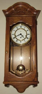Howard Miller Triple Chime 3 Melodies Quarter Hour Chime Wall Clock 8-Day - Picture 1 of 11