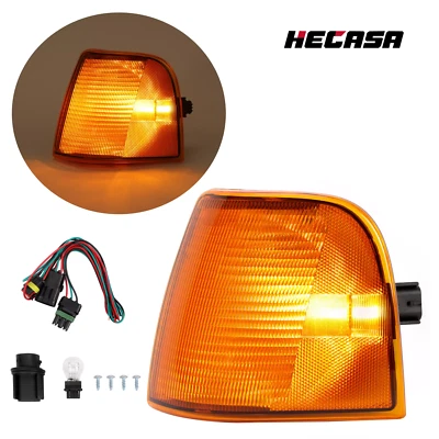 Luz de esquina señal de giro lateral izquierdo HECASA con bombilla para camiones Peterbilt 375 385 Foto 1 de 4