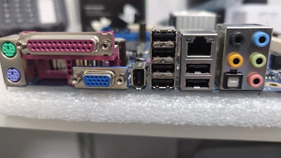 Intel Motherboard E210882 LGA775 DG95WH - Image 1 of 3