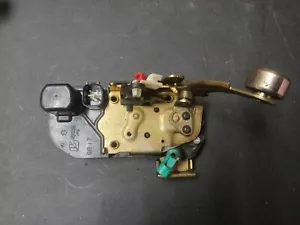 2002-2007 JEEP LIBERTY KJ PASSENGER FRONT DOOR LATCH / LOCK ACTUATOR POWER - Picture 1 of 2