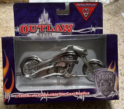 Toy Zone Arlen Ness Iron Legends Silver  Motorcycle 1/18 Scale DieCast - NIB - Image 1 of 4