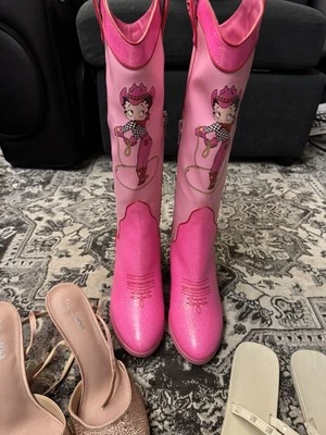 Dolls Kill X Betty Boop Collab NEW PINK COWBOY Size 10 BOOTS & Free Heels - Image 1 of 4