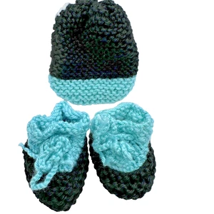 Handmade Knitted Crochet Baby Beanie Cap & Booties Black/Teal Aqua Photo Props - Picture 1 of 6