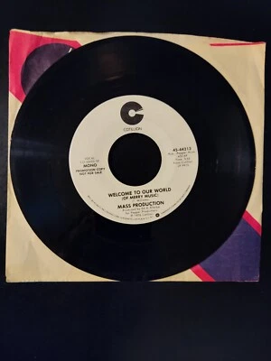 Mass Production – Welcome To Our World (Mono and Stereo) 45rpm 7" Single Promo Foto 1 de 2