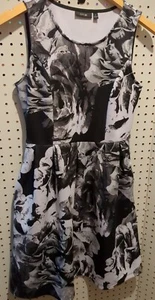 Apt 9 Sleeveless Dress Small Black White Rose Floral - Picture 1 of 5