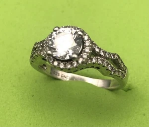 Sterling Silver 925 GND Beautiful Woman’s Ring Size 6 - Picture 1 of 5