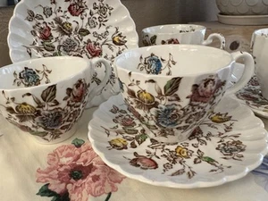4 SETS Johnson Brothers Staffordshire Bouquet Cups & Saucers 8 PCS VTG Floral - Picture 1 of 18