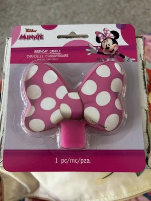 Nueva vela de cumpleaños con arco de Minnie Mouse Disney Junior Foto 1 de 4