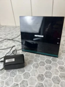 NETGEAR AC1200 Model R6100 867Mbps Router bezprzewodowy z adapterem Ethernet - Zdjęcie 1 z 7