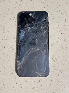 Apple iPhone 15 Pro Max Bleu Titane STOCKAGE INCONNU ET ÉTAT POUR PIÈCES UNIQUEMENT - Photo 1 sur 5