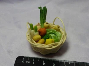  Cesta de verduras a escala 1:12 miniaturas para casa de muñecas 4  - Imagen 1 de 1