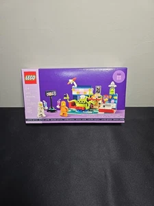 LEGO VIP Limited Edition 40687 Alien Space Diner New Factory Sealed 6+ 239pcs - Picture 1 of 6