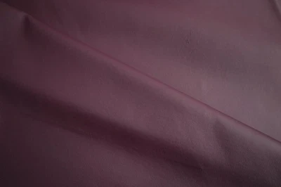 Impresionante tapicería de cuero púrpura piel de vaca completa 50 pies cuadrados Foto 1 de 2