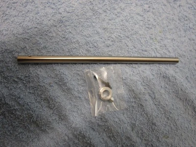 Hirobo Shuttle Main Shaft 0402-207  New with Mast Lock - Image 1 of 2