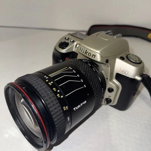 Cámara fotográfica Nikon N60 con lente Tokina AF35-300 - Imagen 1 de 10