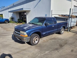 2001 Chevrolet S-10 ExtendedCab - Picture 1 of 12