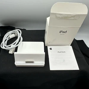 Apple A1352 Docking Station for Apple iPad-For iPad 1/iPad 2/iPad 3 (MC360ZM/A) - Picture 1 of 5