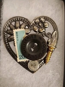Vintage Steampunk Heart Brooch Pin Militaries Equipment Button Stamp Flowers - Picture 1 of 4