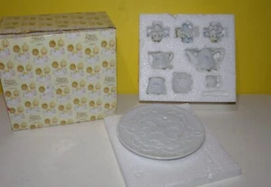 Juego de té miniatura Precious Moments 1999 Snow Angel Love Peace Joy completo - Imagen 1 de 2