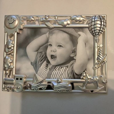 Baby Metal Picture Frame  5.5x3.5 Photo Sun Plane Clouds Toys Golden Tone 3D - Изображение 1 из 2