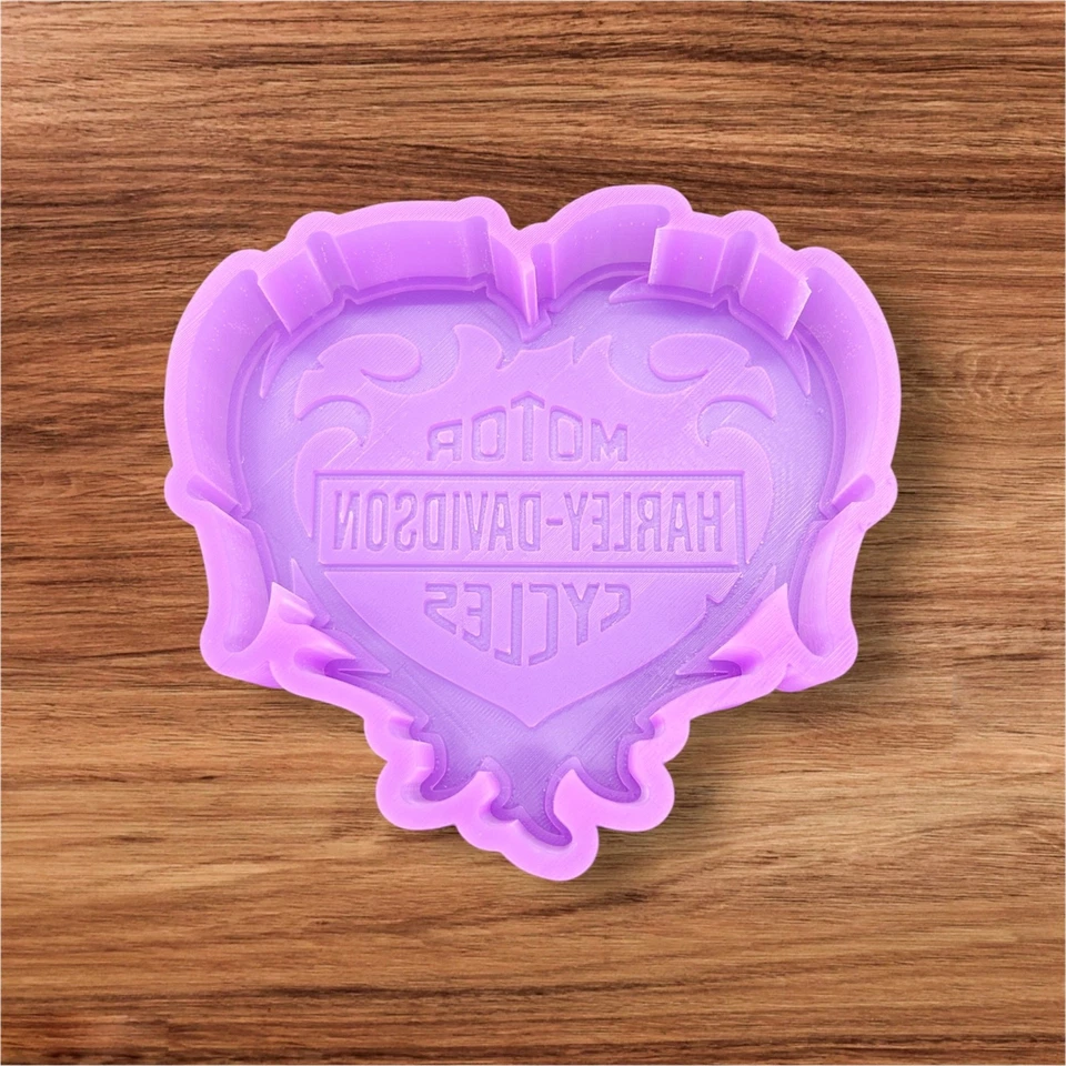 ¡Molde de silicona Heart Harley Car Freshie! Foto 1 de 1