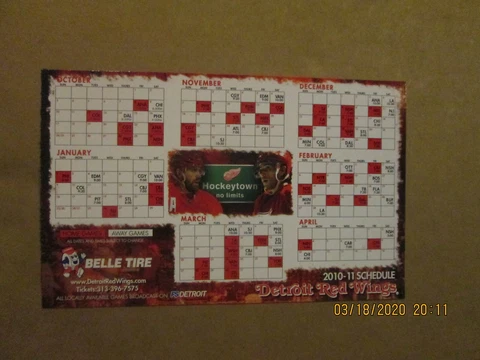 NHL Detroit Red Wings Vintage 2010-11 Team Logo Magnet Hockey Schedule Cover