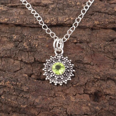 Peridot Gemstone Handmade 925 Sterling Silver Jewelry Pendant Gift For Wife - Image 1 of 3