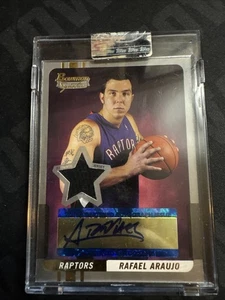 Tarjeta de baloncesto Bowman Signatures SP/50 2004 autógrafo de Rafael Araujo - Imagen 1 de 3