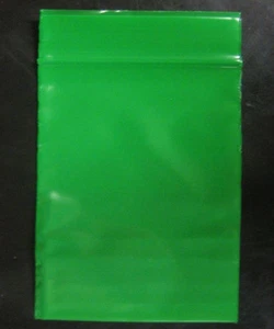100 GREEN COLOR  2 x 3 Plastic Zip Lock reclosable Jewelry BAGS 2 MIL - Picture 1 of 2