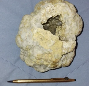 High Quality Natural Pink Gemmy IMPERIAL MORGANITE Crystals. Three pounds. Uncut - Picture 1 of 3
