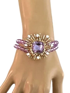 1.5” Wide Lavender Beads & Crystals Gold Tone Statement Stretchable Bracelet - Picture 1 of 2
