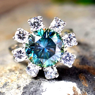 Anillo de diamantes azules/corte redondo/natura natural VS1 certificado de 2,20 quilates en oro blanco sólido de 14 K Foto 1 de 4